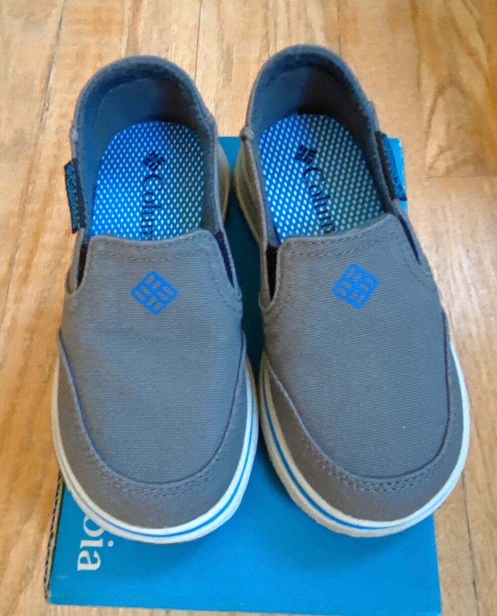 NIB Columbia Childrens Crankbait Slip On Shoes Kids Size 10 Gray Blue